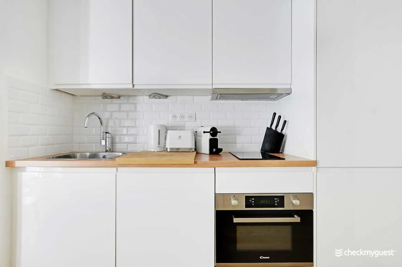 Cosy Apartment 1- Sacree Coeur Montmartre Paris France