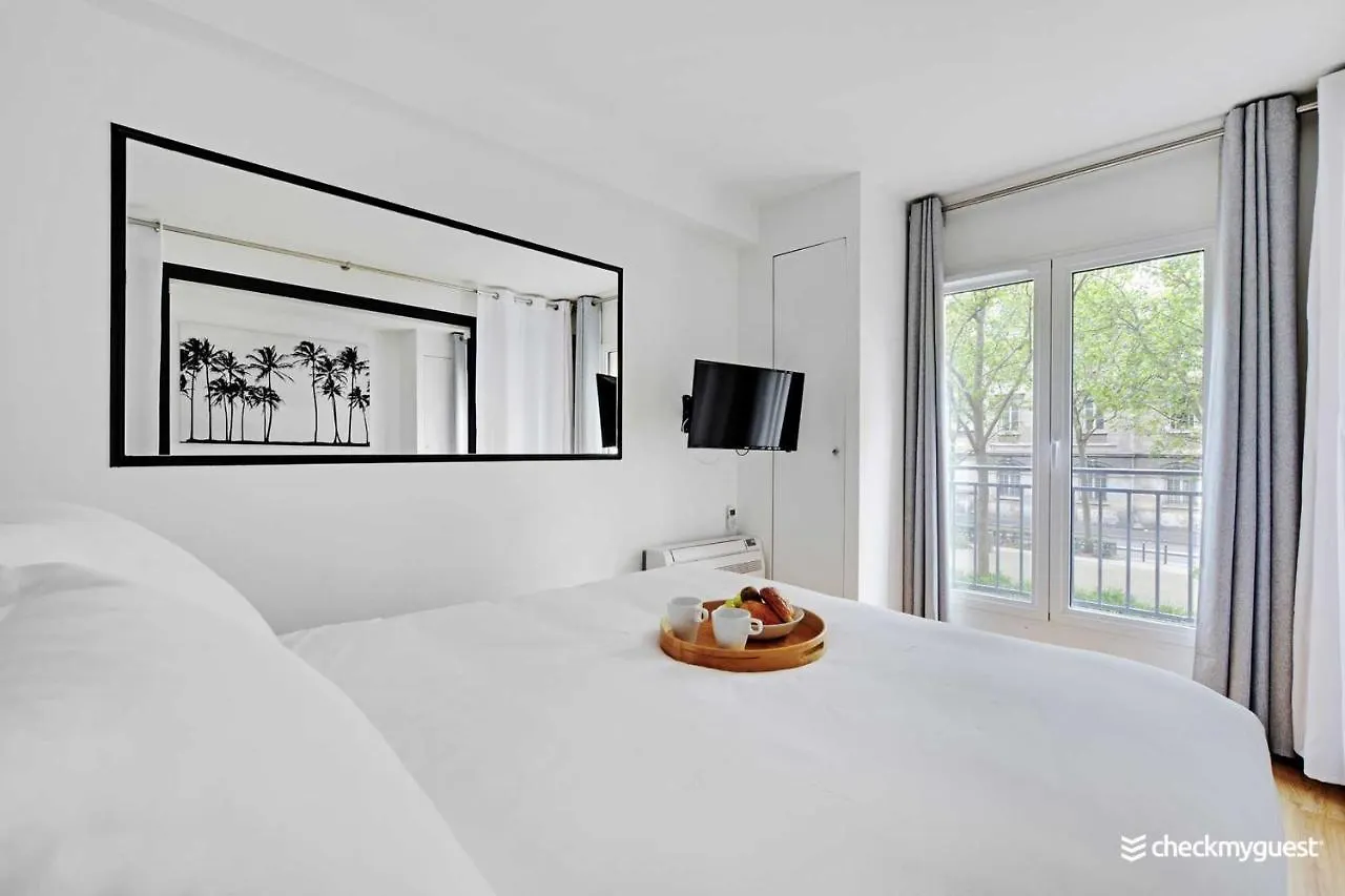 Cosy Apartment 1- Sacree Coeur Montmartre Paris France