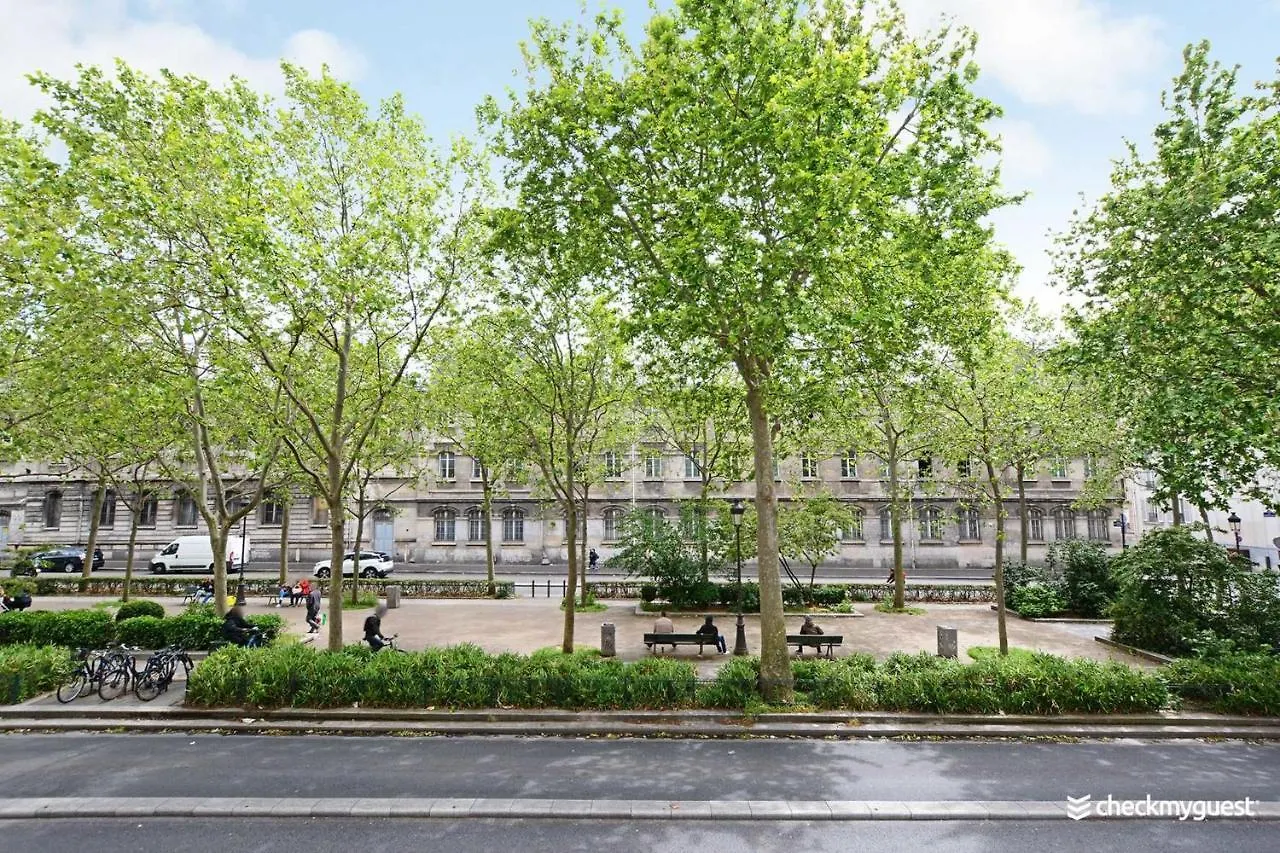 Cosy Apartment 1- Sacree Coeur Montmartre Paris